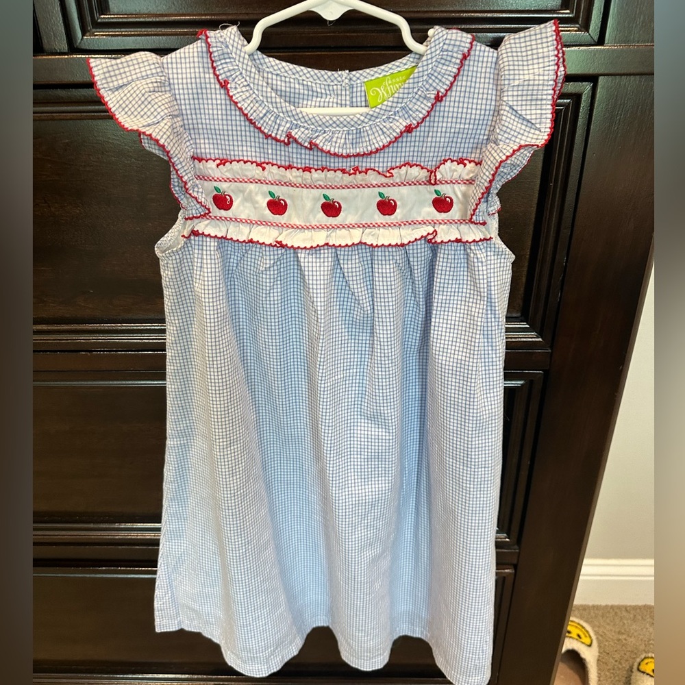 Apple dress